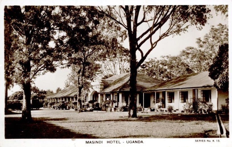 Das Hotel fotografiert um 1930, sieben Jahre nach der Eröffnung